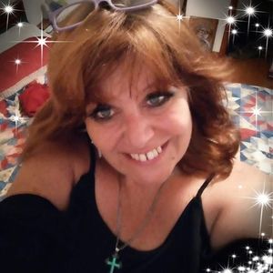 Meet your Posher, Lorrie